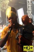 Fitta Warri (Jam) with The Lions Den Band 12. Reggae Jam Festival - Bersenbrueck 12. August 2006 (18).jpg